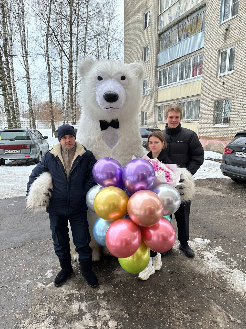 Заказать белого медведя для поздравления с днем рождения цена